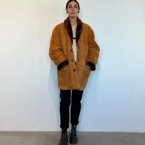 Vintage 70s Women's Tan Leather Shearling Coat - Picture 2 of 12
